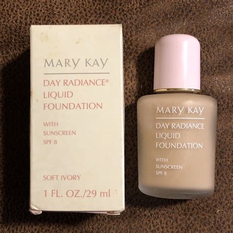 Mary Kay Day Radiance Liquid Foundation Fl Oz Soft Ivory Spf