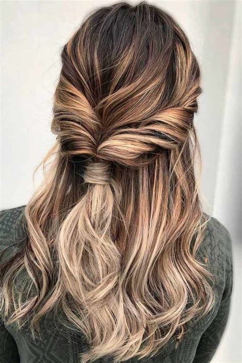 15 Peinados con cabello medio que complementarán tu look