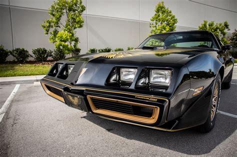 Speed Off Bandit Style In A 1979 Firebird Trans Am Signed By Burt Reynolds