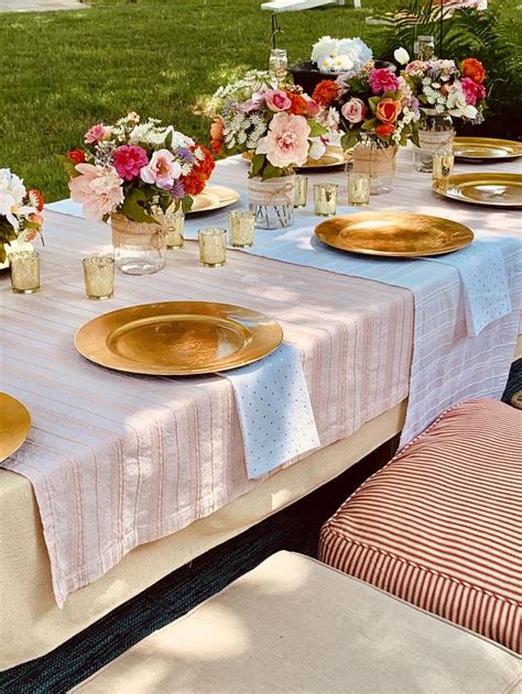 Layered table linens | Table decorations, Table linens, Decor