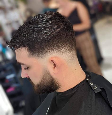 Skin Fade Barber Gossips