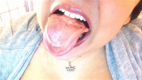 Bubblegum Tongue Wmv Goddess Femme Fatale Clips4sale