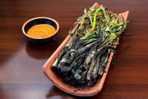 Comença la temporada de calçots 2022 23 Restaurant Masia del Pla