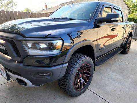 2019 Ram 1500 With 20x10 19 TIS 554BMR And 33 12 5R20 Nitto Ridge