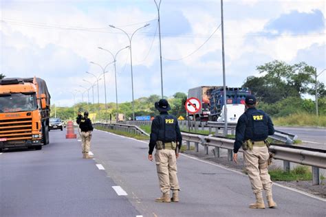 PRF INICIA CAMPANHA DO MAIO AMARELO PARA REDUZIR ACIDENTES NAS