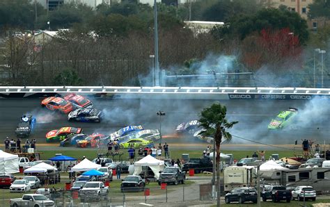 Video: Daytona 500 highlights: Big wrecks, wild finish and a surprise ...