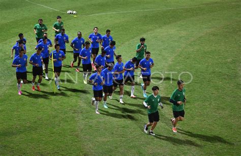 Latihan Timnas Indonesia Antara Foto