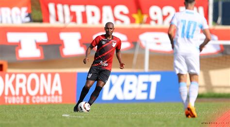 Fernandinho Se Emociona Com Jogo Em Londrina E Projeta Sequência Do