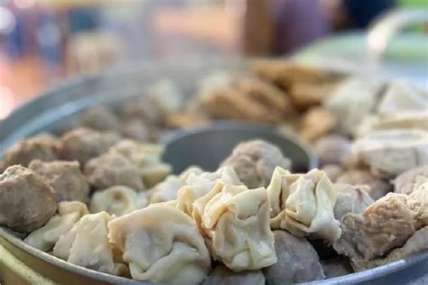 Rekomendasi 5 Warung Bakso Paling Enak Di Malang Yang Harganya Ramah Di