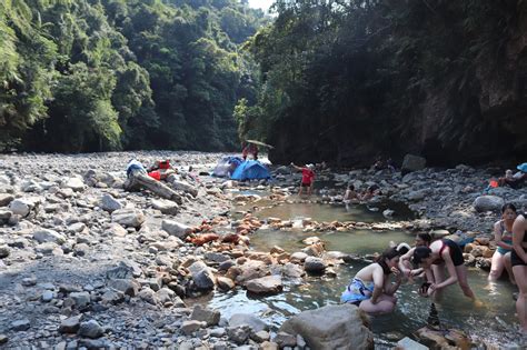 Fanfan Hot Spring 梵梵溫泉 Foreigners in Taiwan 外國人在臺灣