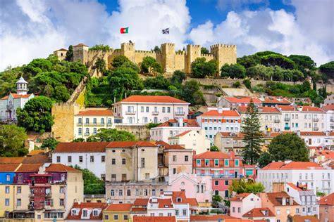 1 LISBON ALFAMA 55 JOUR