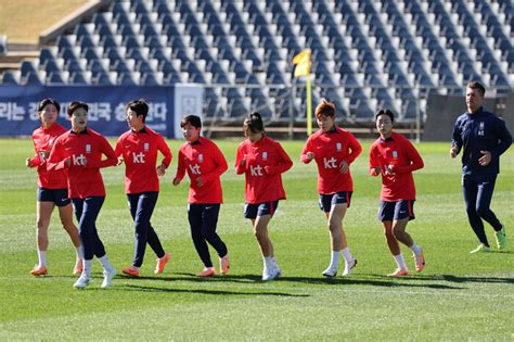 ‘황금세대 마지막 여자축구대표팀 골문 앞 2 부족 메울까 축구·해외리그 스포츠 뉴스 한겨레