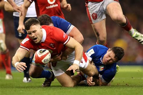 Il Capitano Dell Italia Di Rugby Lamaro Attacca Il Galles Situazioni