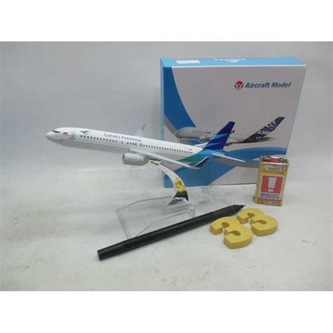 Jual Miniatur Pajangan Pesawat Aircraft Model Garuda Indonesia Pkgpf