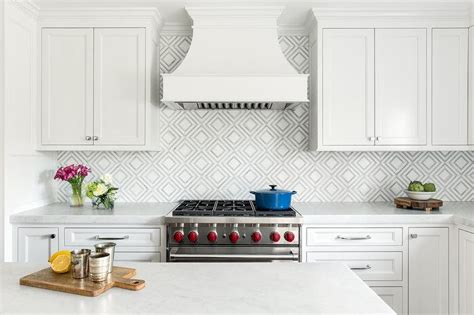 Patterned Backsplash Tile - Bathroomdesigncok