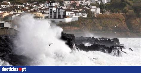 Aviso amarelo para grupos central e oriental dos Açores até segunda