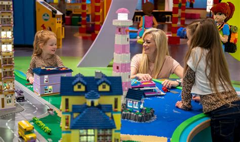 Legoland Discovery Center Phoenix Padits