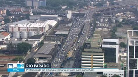 CET Rio estuda retomar restrições de circulação de caminhões na cidade