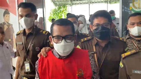 Dekan Fisip Universitas Riau Ditahan Terkait Kasus Pencabulan Mahasiswi