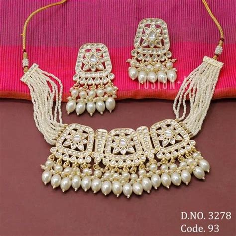 Party Golden Fusion Arts Indo Western Pearl Kundan Choker Necklace Set