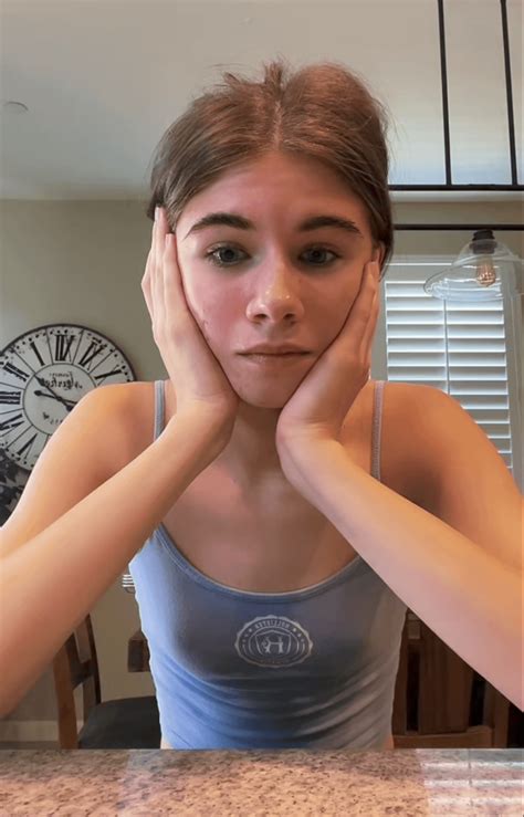 20yr Old Hard Nips On Tiktok Rbraless