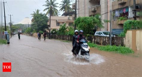 Karnataka Coast Receives Good Rainfall Orange Alert Issued Mangaluru