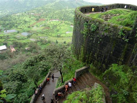 Best Tourist Places: Sinhagad Fort Pune