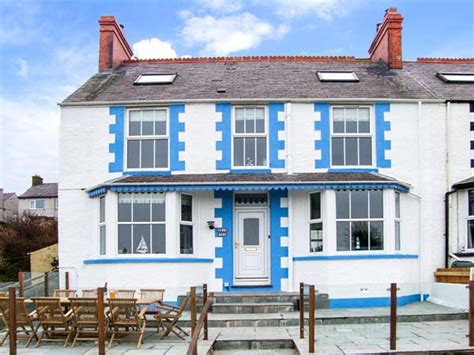 Bryn Teg, Anglesey - Isle of Anglesey - Wales : Hot Tub Getaways, Hot ...