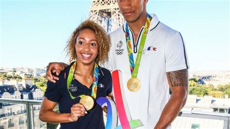 Photo Estelle Mossely Et Son Compagnon Tony Yoka Soir E Des