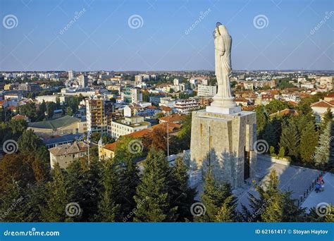 El Monumento Más Grande De La Virgen María En El Mundo Ciudad De