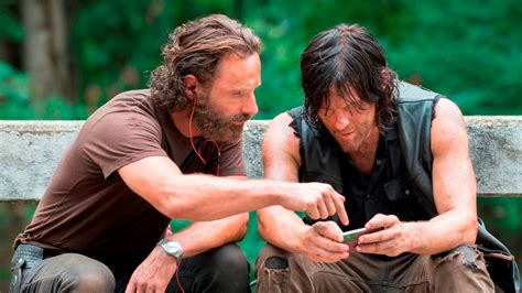 The Walking Dead Foto De Andrew Lincoln Y Norman Reedus Especula Regreso De Rick Vader