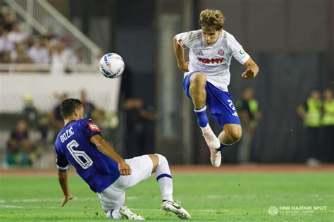 Slaven poslao poruku Hajduku Dinamo je došao kao vodeći Rijeka isto