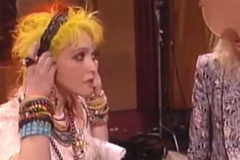 Watch Cyndi Lauper Bei We Are The World Gay Ch Alles Bleibt Anders