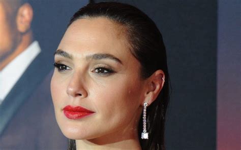 Death On The Nile Banned In Two Middle Eastern Countries Over Gal Gadot