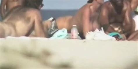 Gaping Pussy Beach Pee 4K Public Nature Pissing Tnaflix