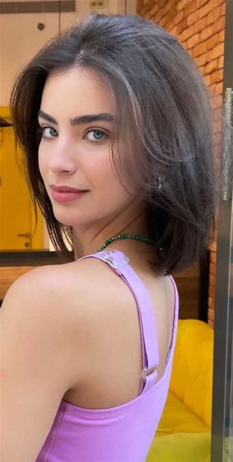52 Best Bob Haircut Trends To Try In 2023 Brunette Bob Bangs