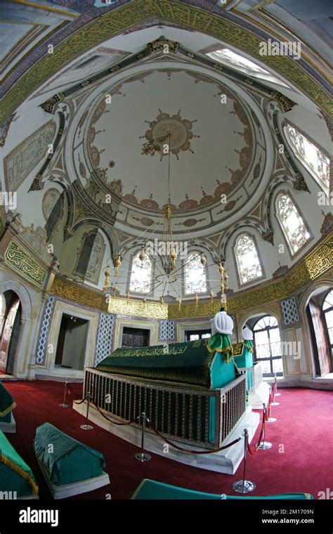 Tomb of Selim III and Mustafa III in Istanbul, Turkey Stock Photo - Alamy