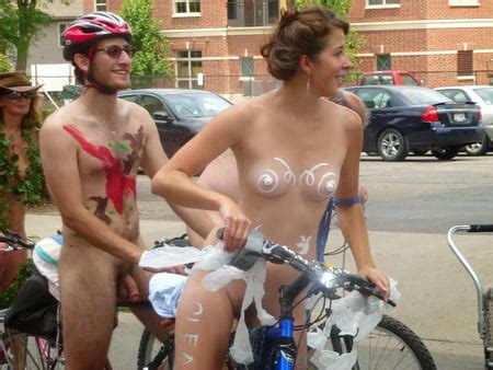 Barefoot Girl Participates At World Naked Bike Ride Hot Sex Picture