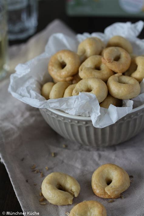 Taralli mit Fenchel Apuliens Knabbergebäck Rezept Lebensmittel