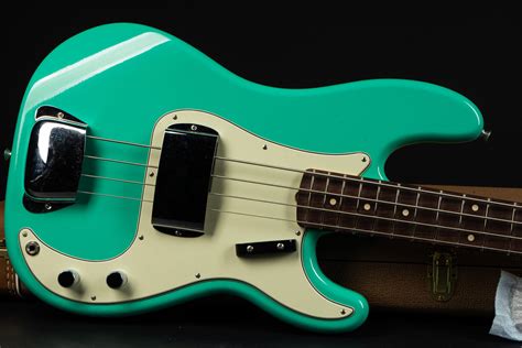 Fender Custom Shop 1960 Precision Bass Closet Classic Seafoam Green Guitarpoint