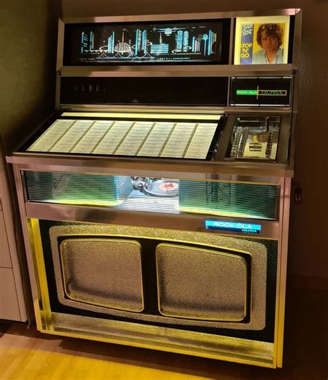 Jukebox Musikbox Rock Ola 437 Ultra Mit Sichtmechanik Kaufen Auf Ricardo