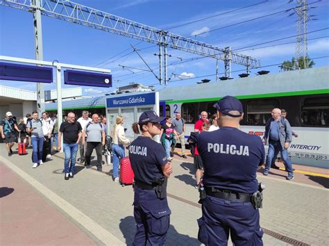 Policja Warszawa on Twitter Również dzisiaj jesteśmy wszędzie tam