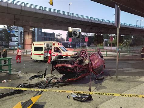 Accidentes En CDMX Mueren Dos En Volcadura De Camioneta En Anillo