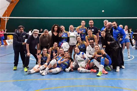 Pallavolo Femminile B La Traina Batte La Sensation Profumerie E