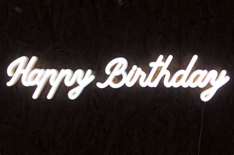 Neon LED Happy Birthday 100x20 cm podświetlany napis na urodziny