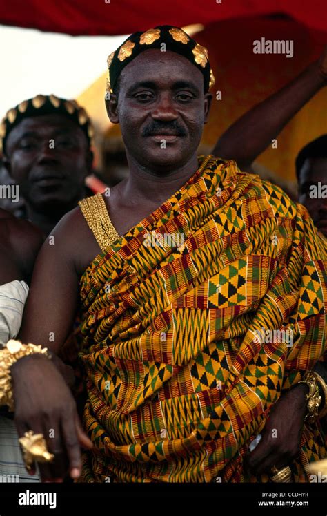 Kumasi Ghana Ashanti Chief Wearing Kente Cloth Akwasidae Kesee Stock