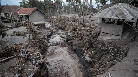 Perencanaan Keselamatan Peledakan Tambang Donasi Untuk Semeru