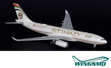 JC Wings Etihad Airways Airbus A330 200 XX2962 WINGSMO Flugzeug