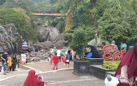 Lokawisata Baturraden Ramai Dikunjungi Wisatawan Krjogja