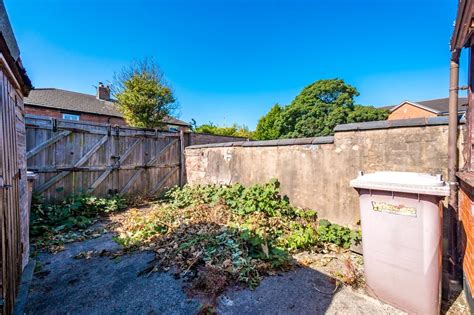 Clipsley Lane Haydock Wa11 2 Bed Terraced House £80 000